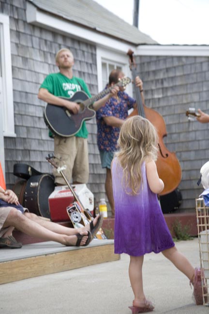 little girl dancing to Ballyhoo