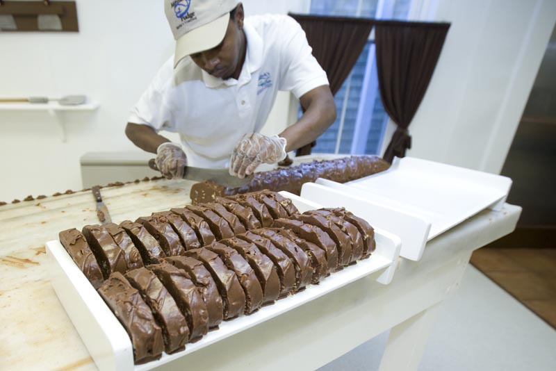 Fudge Cutting
