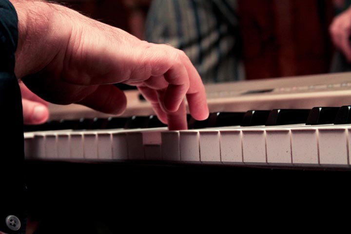 piano hands