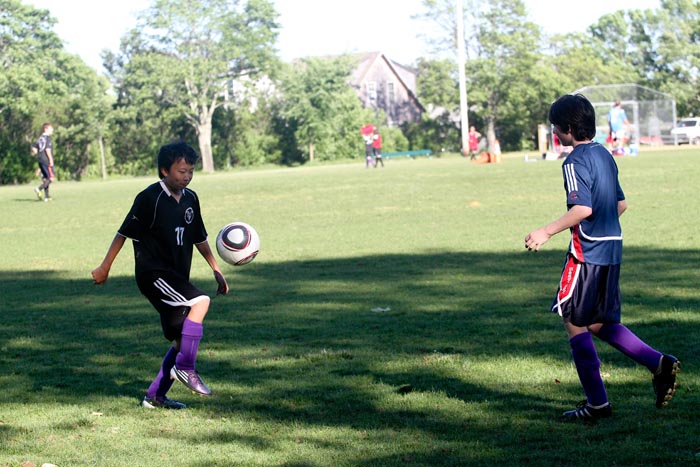 JUGGLING SOCCER BALL