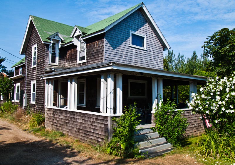 vineyard house