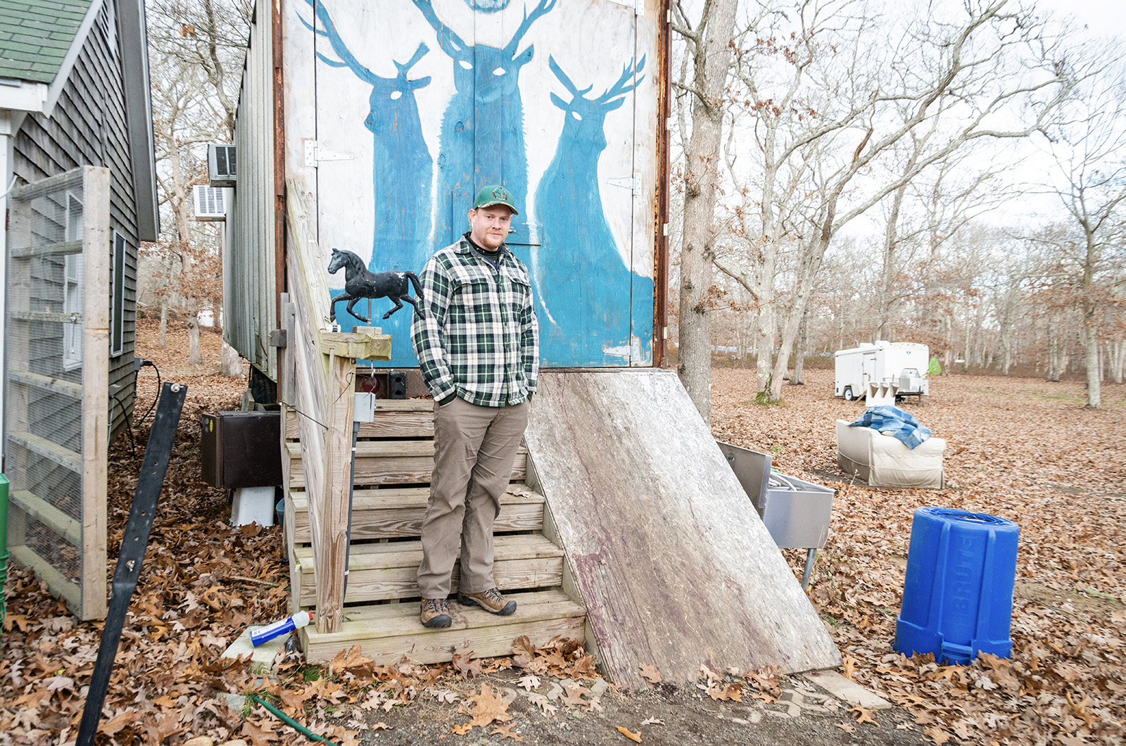 Vineyard Gazette | Deer hunting | Bow Hunting Numbers Point to Robust ...