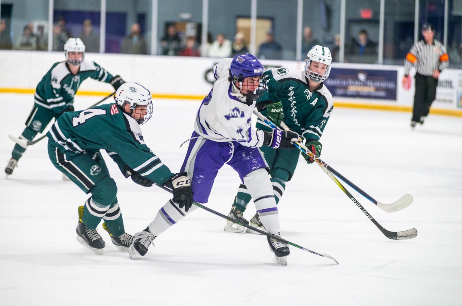 Hunter Johnson breaking through defenders.