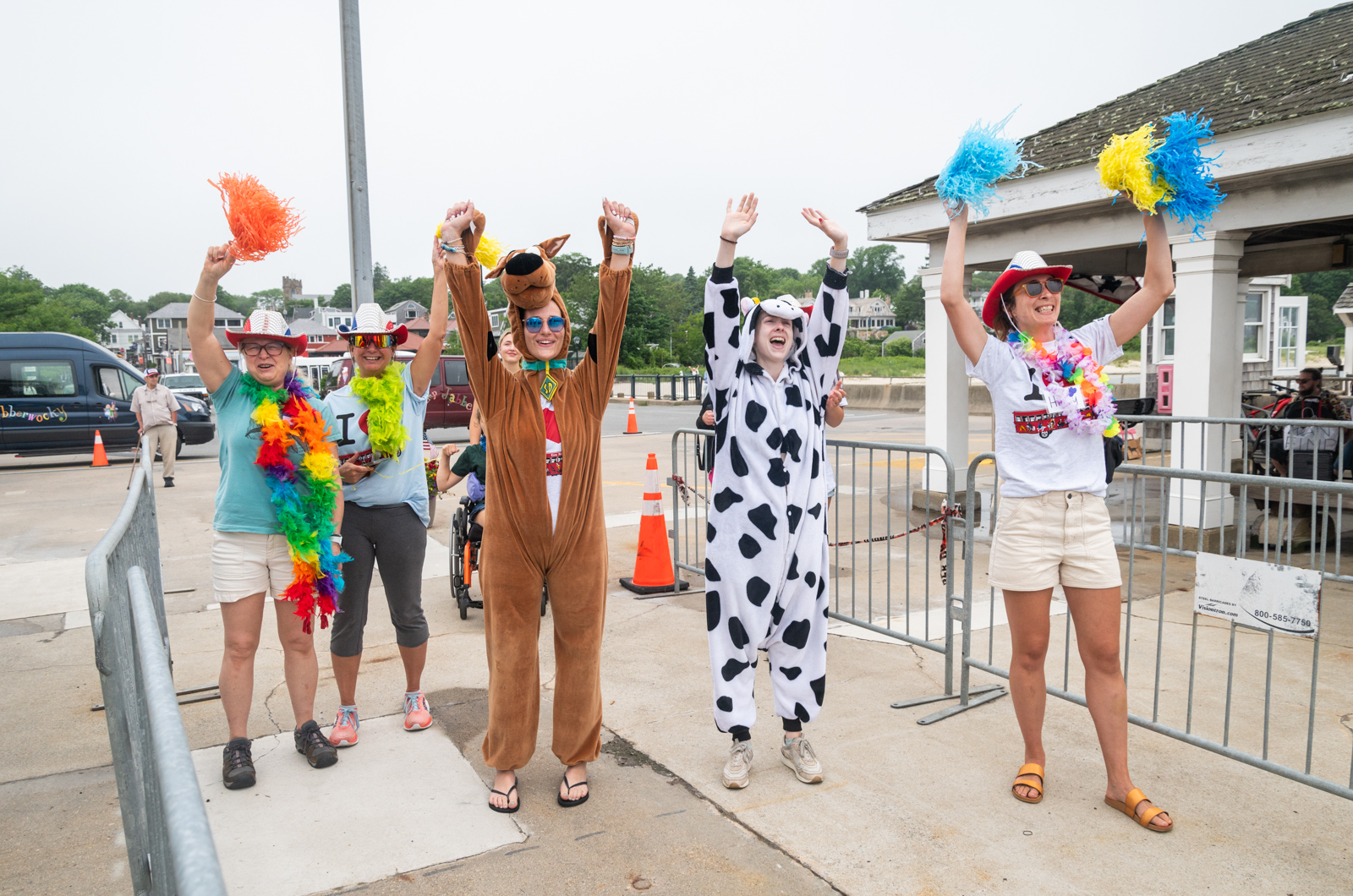 [l-r] Rachel Cortez, Kelly Tzannes, Mikayla Braver, Julia Neumeyer, Hilary Dreyer. wave to incoming campers on the boat.