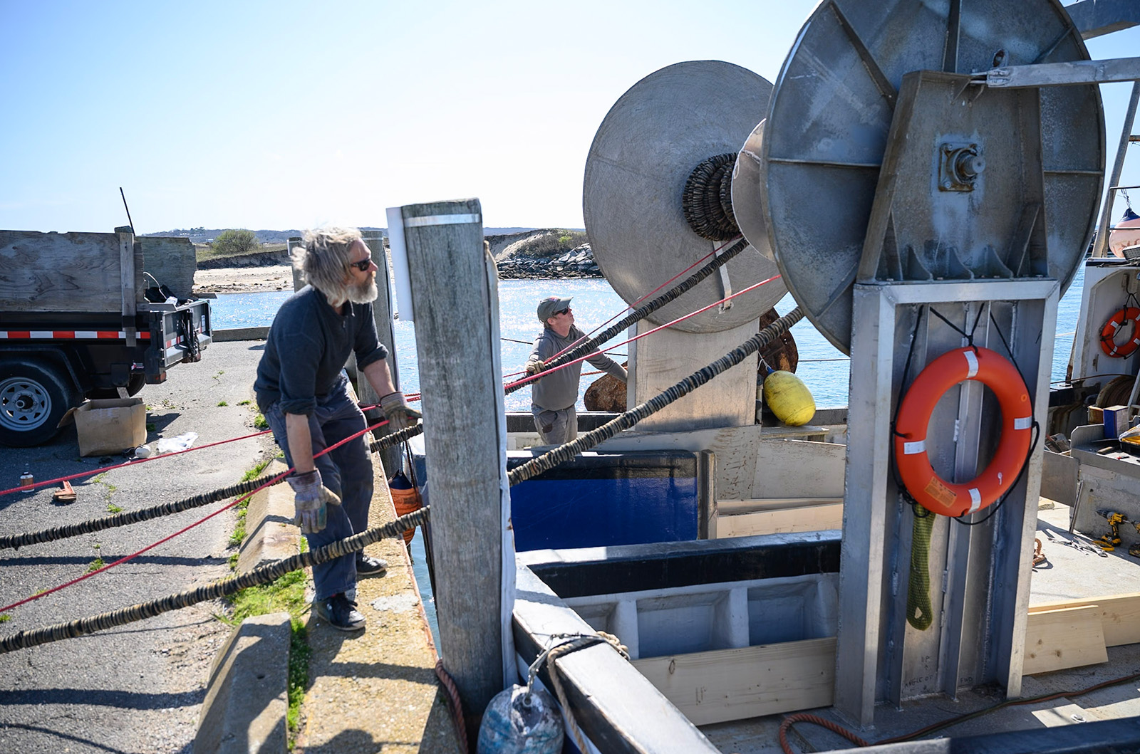 Loading the gear onto the net reel.