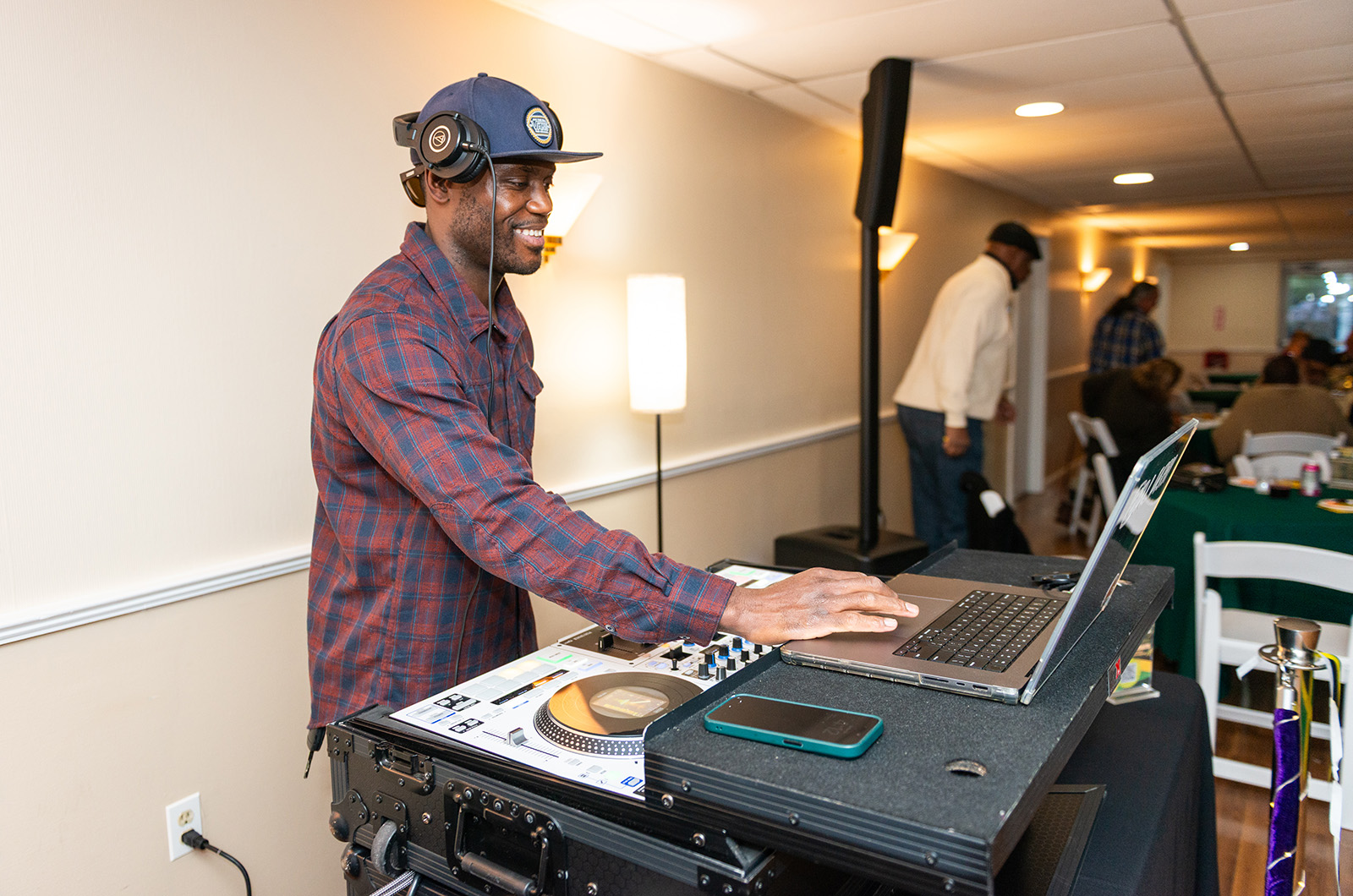 Jamaican tunes provided by DJ Dern.