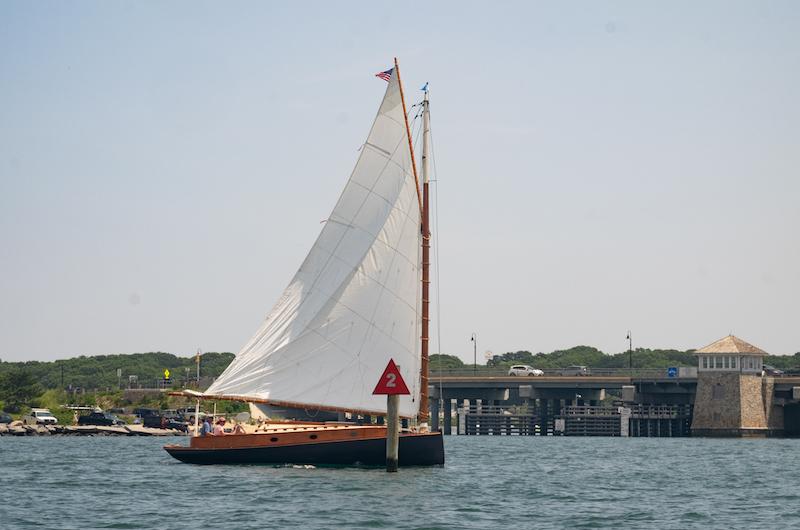 Rounding the mark near the Lagoon Pond Drawbridge.