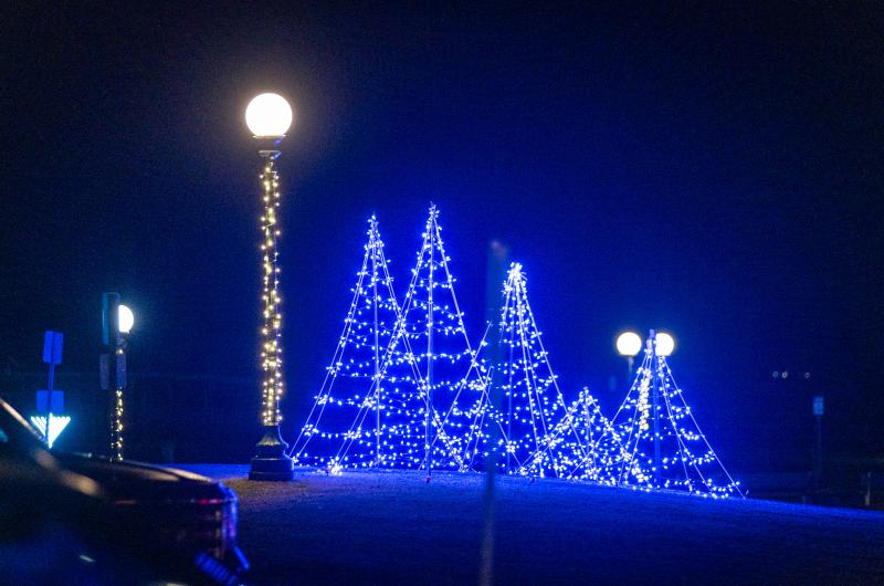 'Tis the season to be jolly Fa la la la la, la la la la.