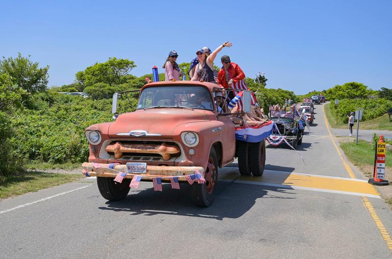 The Aquinnah parade makes its way around the circle.
