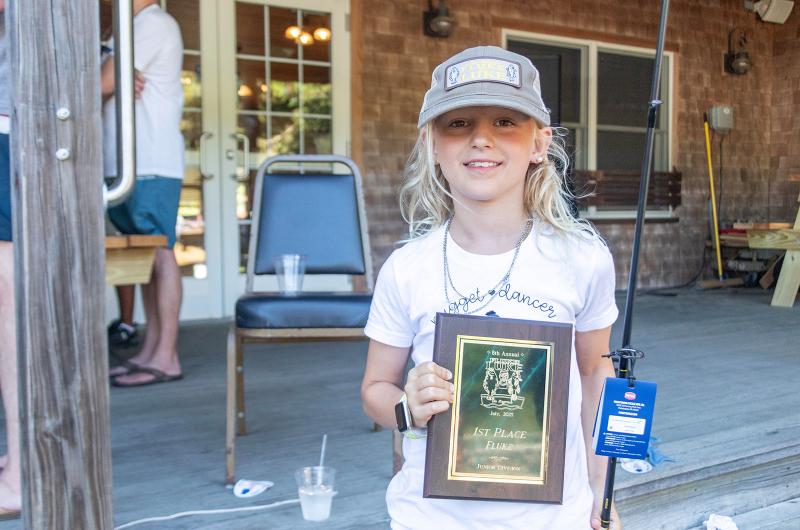 Julia Komalski with a 1st prize.