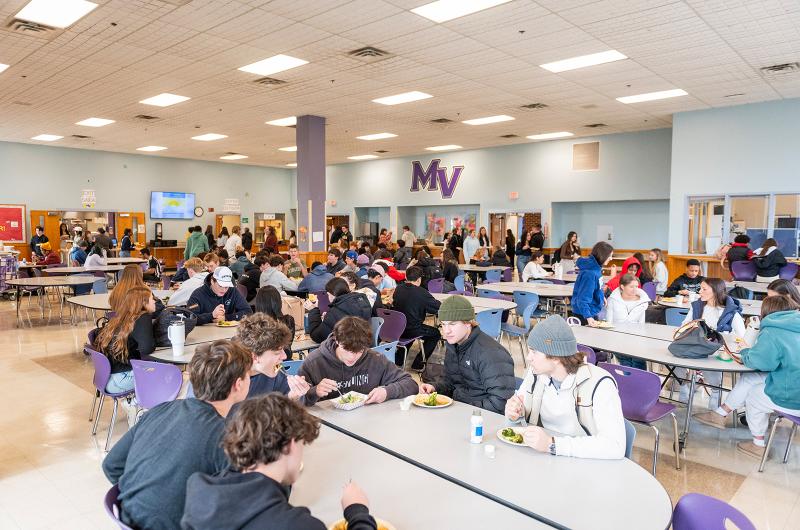 A full cafeteria for the first lunch period.