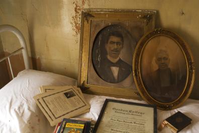 antiques