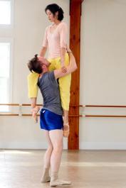 Megumi Eda Sean Hilton dancers dancing barre