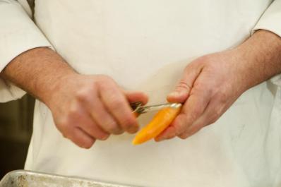carrot peeling